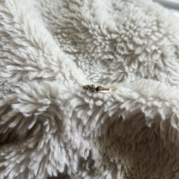 Ring - Picture 4 of 6